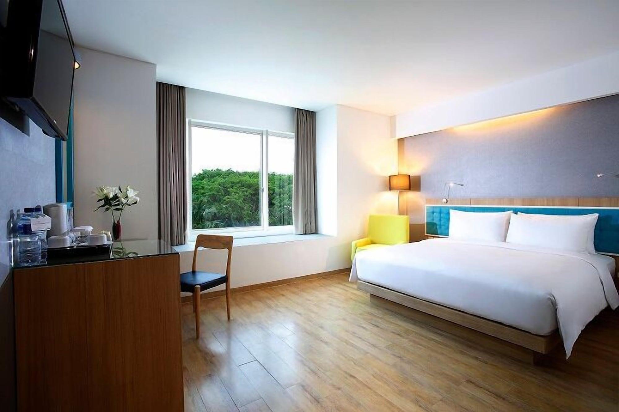 Hotel Santika Kelapa Gading Джакарта Екстер'єр фото