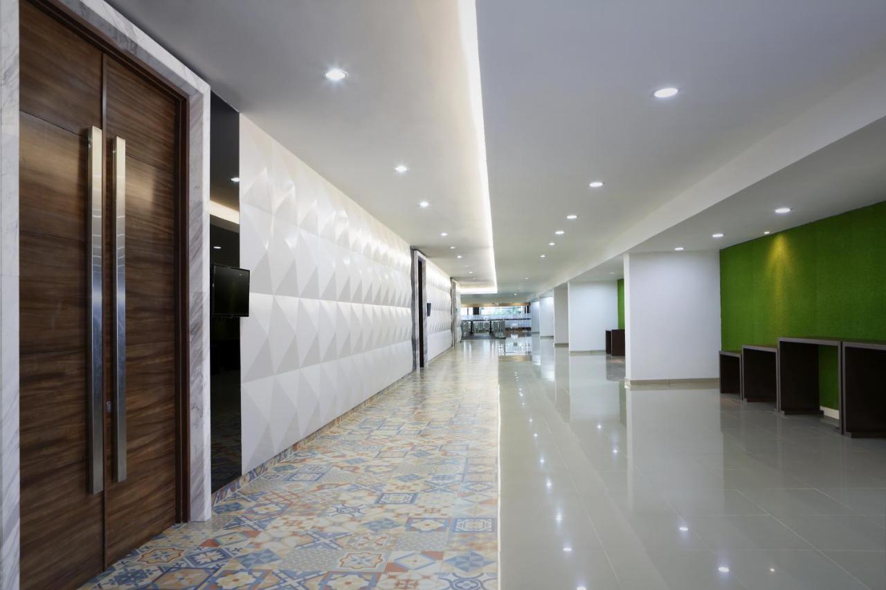 Hotel Santika Kelapa Gading Джакарта Екстер'єр фото